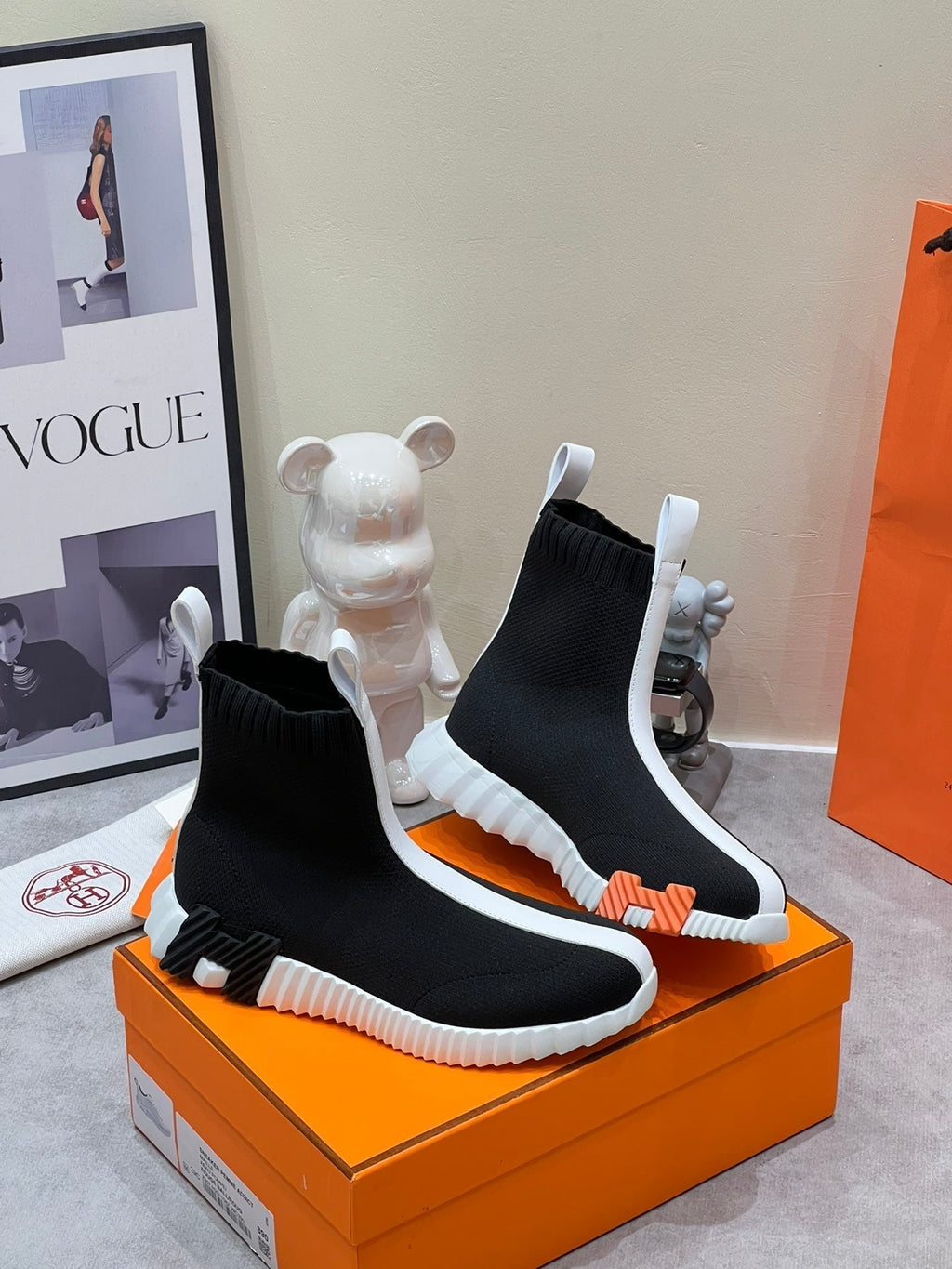 HERMES H FUN CLASSIC SNEAKER STYLISH BLACK AND WHITE LINE FABRIC
