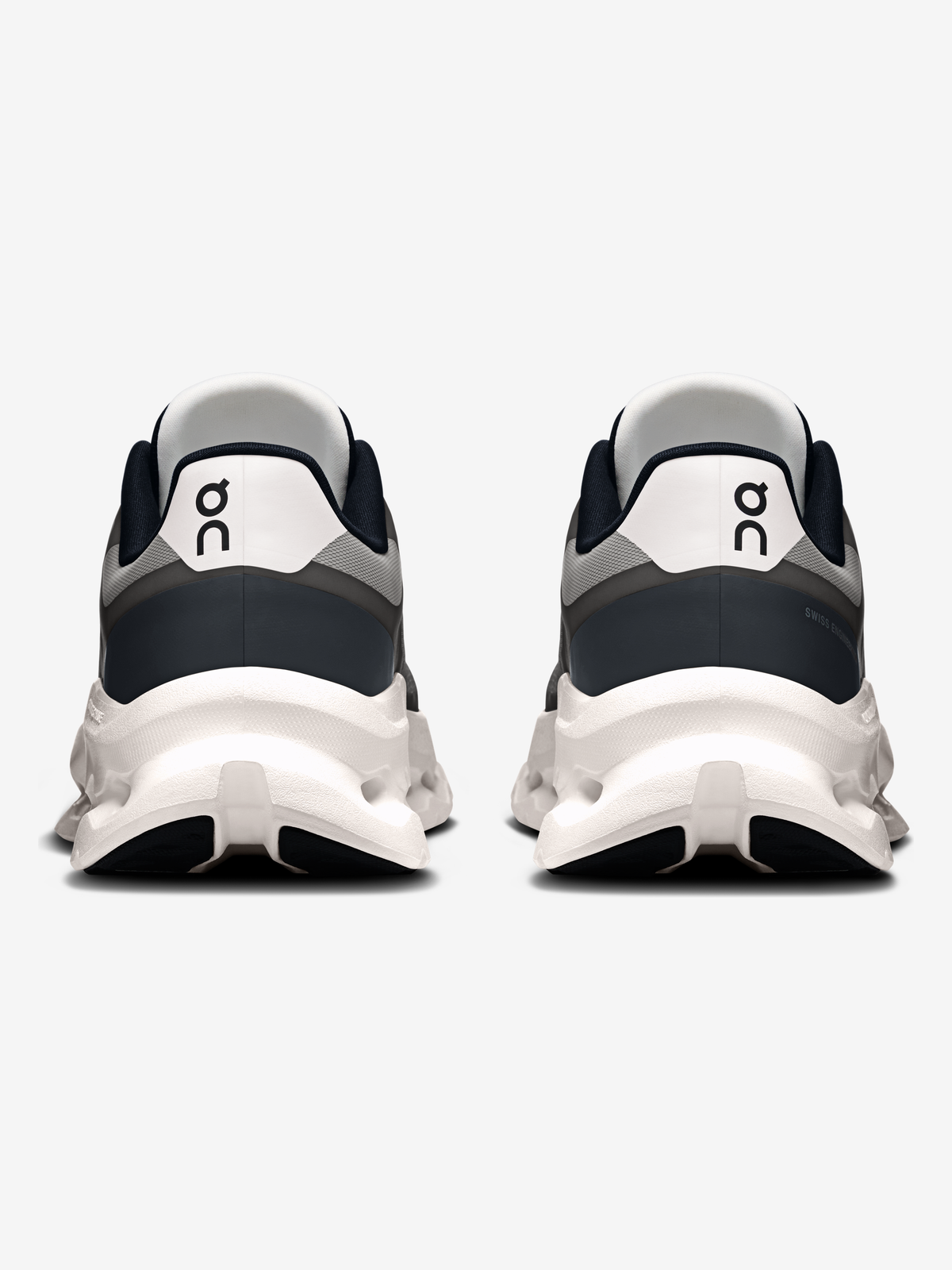 ON RUNNING - Women Cloudtilt Remix Sneakers