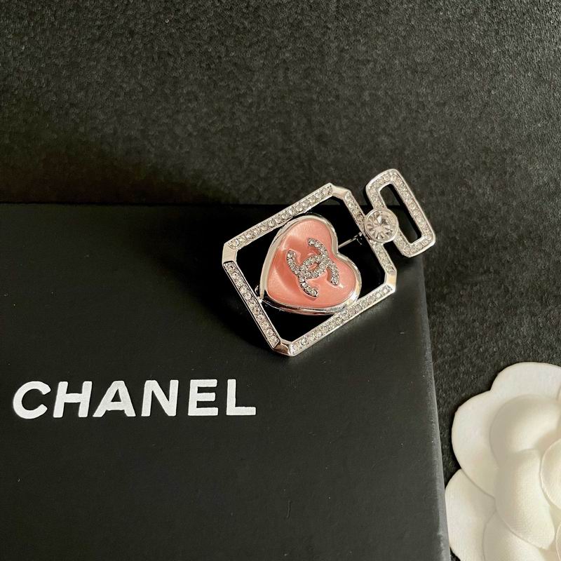 Chanel Brooch 6820