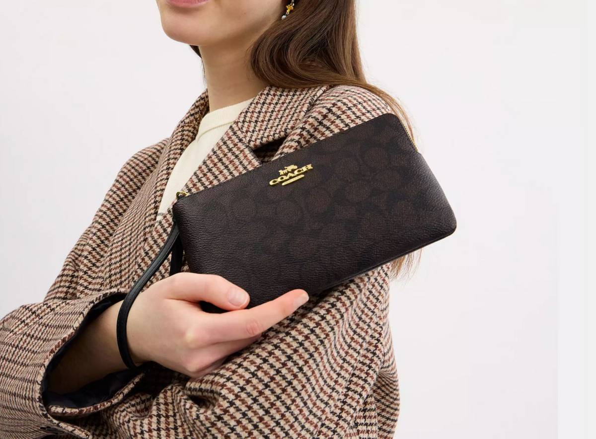 NWT Coach Large CornerZip Wristlet Wallet In Signature Canvas