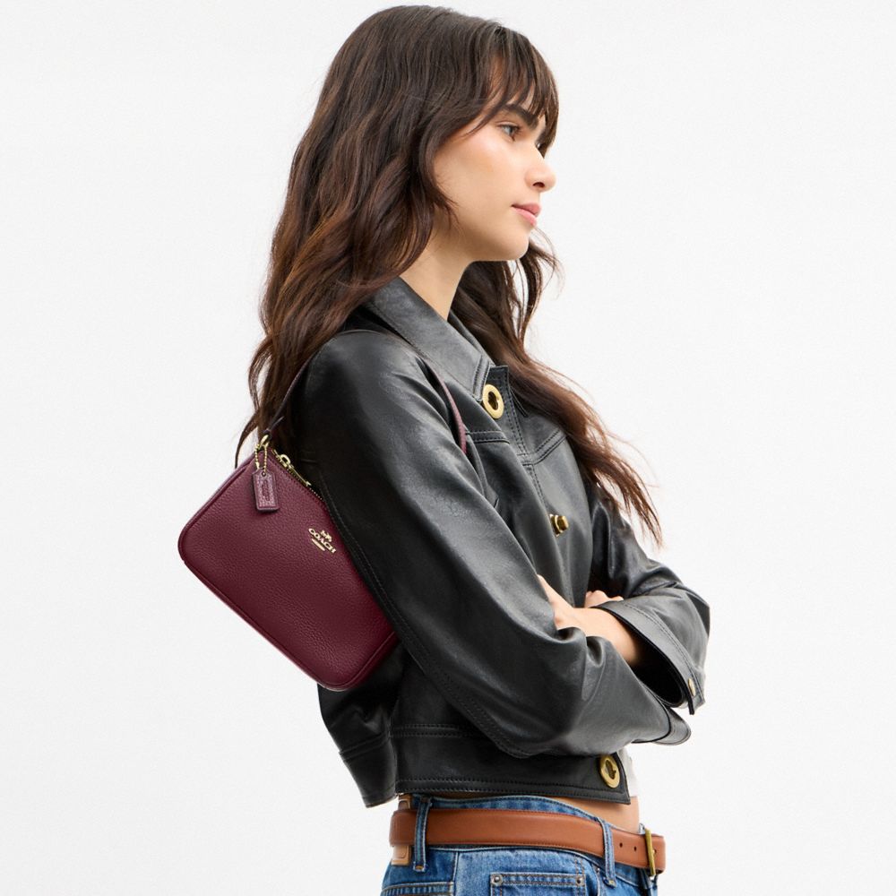 Coach Nolita 19